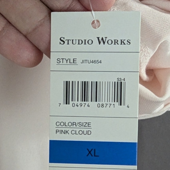 Studio Works NWT size 1X light pink blouse with rhinestones - Picture 6 of 13